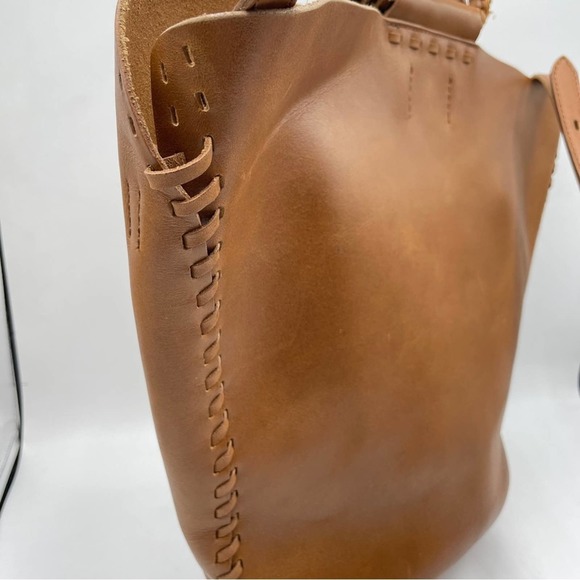 MADEWELL The Nashville Whipstitch Tote Cognac Brown - Picture 5 of 10